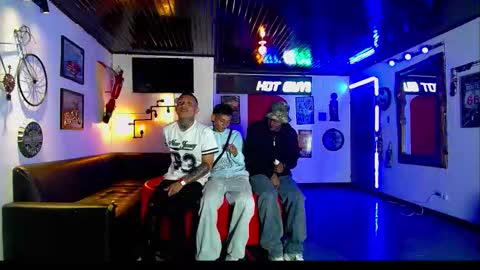 Snapshot of extrangers chatting on February 27, 2026, 12:38 pm extrangers online show from February 27, 2026, 12:38 pm