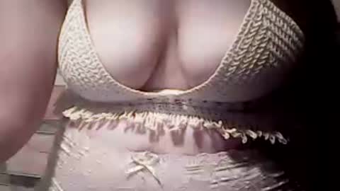 extremelydmilkyboobs online show from August 7, 2026, 1:13 pm