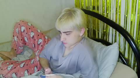 Snapshot of exvita chatting on April 14, 2026, 4:57 pm daniel online show from April 14, 2026, 4:57 pm