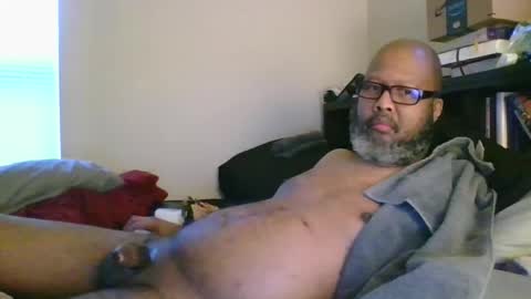 eyequee0007 online show from October 22, 2025, 12:49 pm