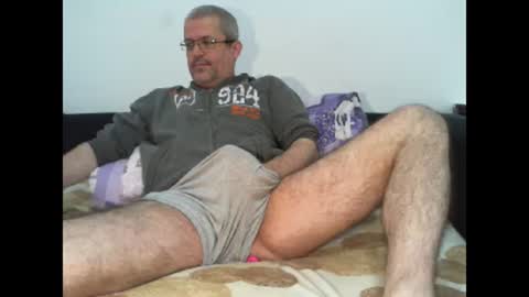 Snapshot of eyes12 chatting on January 2, 2025, 3:26 am GEORGE online show from January 2, 2025, 3:26 am