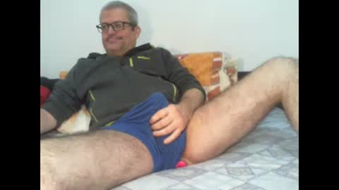 Snapshot of eyes12 chatting on December 15, 2025, 10:47 pm GEORGE online show from December 15, 2025, 10:47 pm