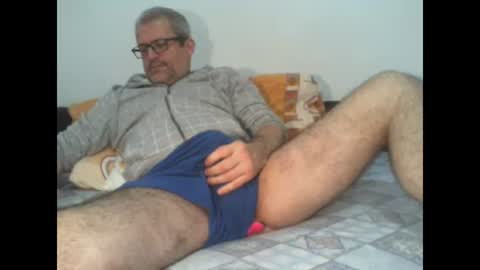 Snapshot of eyes12 chatting on December 17, 2025, 12:44 pm GEORGE online show from December 17, 2025, 12:44 pm