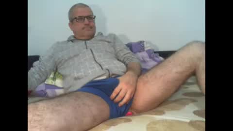 Snapshot of eyes12 chatting on December 23, 2025, 3:26 am GEORGE online show from December 23, 2025, 3:26 am