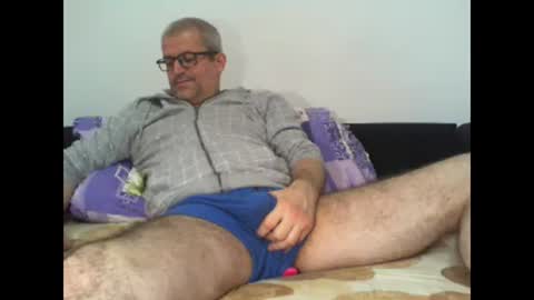 Snapshot of eyes12 chatting on January 8, 2026, 12:40 pm GEORGE online show from January 8, 2026, 12:40 pm