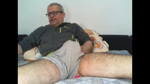 Snapshot of eyes12 chatting on February 26, 2026, 2:43 am GEORGE online show from February 26, 2026, 2:43 am