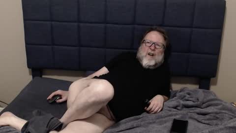 eyes_and_cock_wide online show from November 6, 2025, 7:42 am