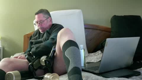 Eyeswideshut63 online show from December 19, 2024, 11:46 pm