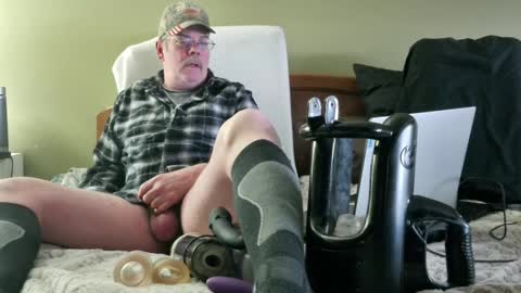 Eyeswideshut63 online show from December 31, 2024, 4:25 pm