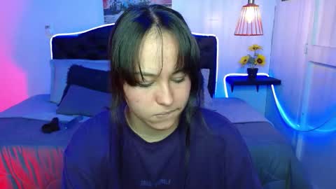 eymmy_24 online show from October 12, 2025, 11:37 pm