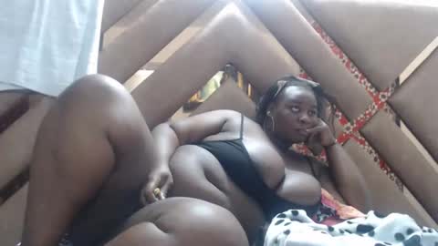 eyshaexotii online show from February 14, 2026, 5:04 am