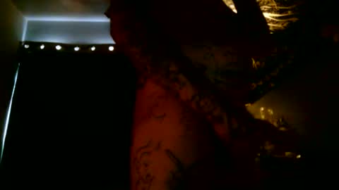 ezekielll1999 online show from April 20, 2026, 7:59 pm