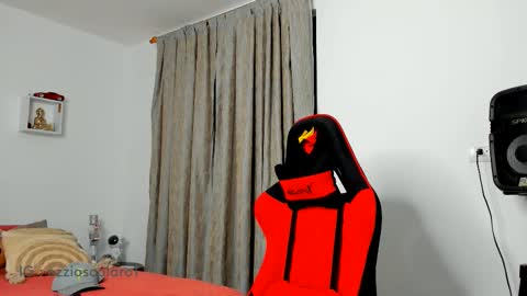 Ezzio Scolaro online show from November 7, 2025, 11:27 pm