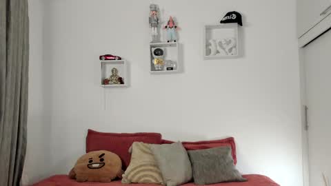 Ezzio Scolaro online show from April 21, 2026, 1:42 am