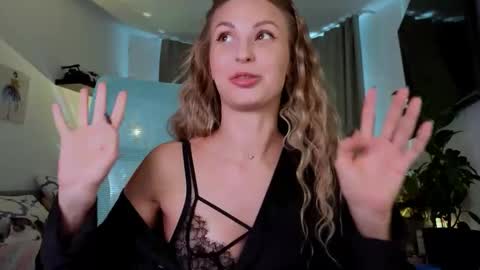  if you dont have fansly account yet use this link to registration    online show from November 16, 2025, 11:27 am