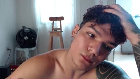 Snapshot of fabrizio_amery chatting on October 20, 2025, 7:47 pm - A N D E R online show from October 20, 2025, 7:47 pm