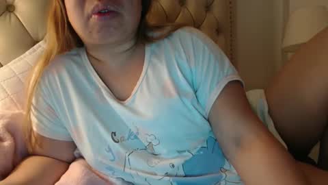facecum01 online show from April 14, 2026, 6:30 am