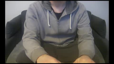 Snapshot of facelessescape chatting on March 4, 2026, 12:11 pm FacelessEscape online show from March 4, 2026, 12:11 pm