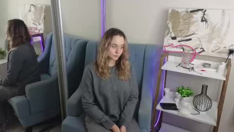 faecavaness online show from November 7, 2025, 8:14 am