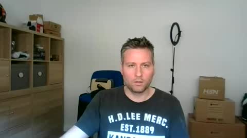 faer_087 online show from May 21, 2026, 8:54 am