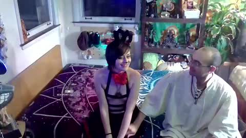 Snapshot of faewildflower chatting on November 14, 2025, 6:01 am faewildflower online show from November 14, 2025, 6:01 am