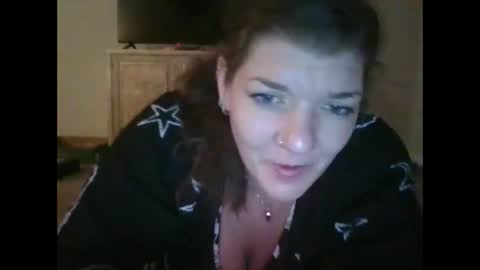 faidra mae online show from February 12, 2025, 4:01 am