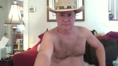 Snapshot of fairmount31 chatting on December 15, 2025, 2:21 pm fairmount31 online show from December 15, 2025, 2:21 pm