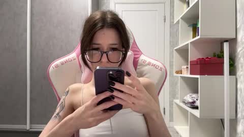 Bloom  online show from December 18, 2025, 3:07 pm