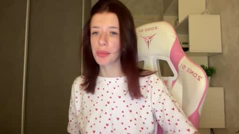 Snapshot of fairy_bloomix chatting on February 1, 2026, 6:28 pm Bloom online show from February 1, 2026, 6:28 pm