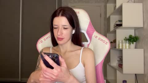 Snapshot of fairy_bloomix chatting on February 6, 2026, 7:06 pm Bloom online show from February 6, 2026, 7:06 pm