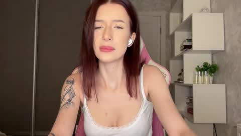 Snapshot of fairy_bloomix chatting on February 9, 2026, 11:42 pm Bloom online show from February 9, 2026, 11:42 pm