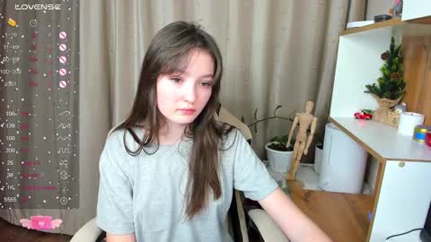 Snapshot of fairy_m00n chatting on January 17, 2025, 2:28 pm Kate online show from January 17, 2025, 2:28 pm