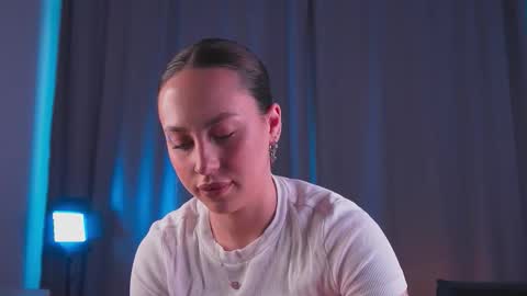 Snapshot of fairy_nine chatting on October 6, 2025, 4:21 am fairy_nine online show from October 6, 2025, 4:21 am