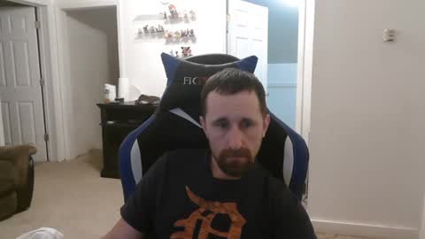 falcn2001 online show from January 20, 2025, 4:10 am