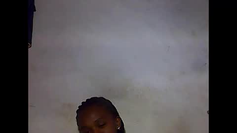 falielyse online show from October 7, 2025, 5:10 pm