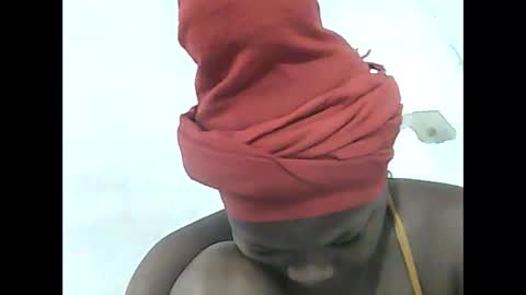 falielyse online show from November 12, 2025, 9:21 am