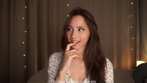 Kaori online show from November 16, 2025, 7:08 pm