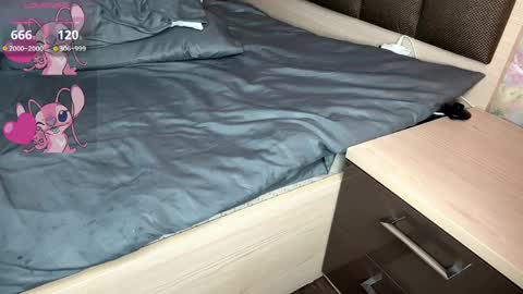 Erika online show from April 1, 2026, 1:52 pm