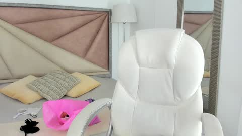 Faloon online show from December 28, 2024, 9:30 pm