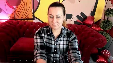 famousemuse online show from March 25, 2026, 1:50 pm