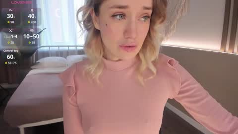 fancyamelia online show from March 12, 2026, 5:57 am