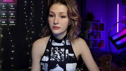 fancymeee online show from December 15, 2024, 4:04 pm