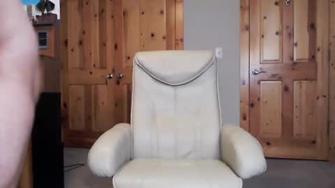 Snapshot of fanfriction chatting on November 13, 2025, 1:10 pm Fan Friction online show from November 13, 2025, 1:10 pm