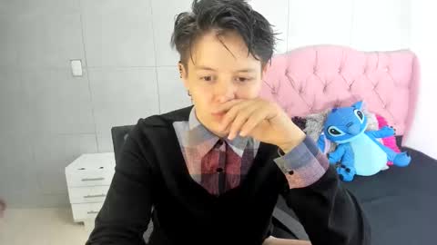 FANNY online show from October 15, 2025, 2:33 am