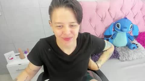 Snapshot of fanny_18 chatting on January 15, 2026, 7:17 pm FANNY online show from January 15, 2026, 7:17 pm