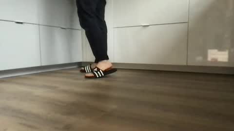 Snapshot of fantacyland chatting on October 15, 2025, 8:25 am Alex online show from October 15, 2025, 8:25 am