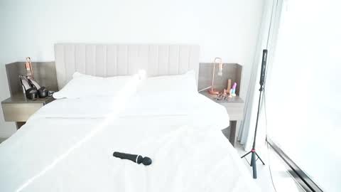 Fantastic Sonya online show from October 3, 2025, 7:22 pm