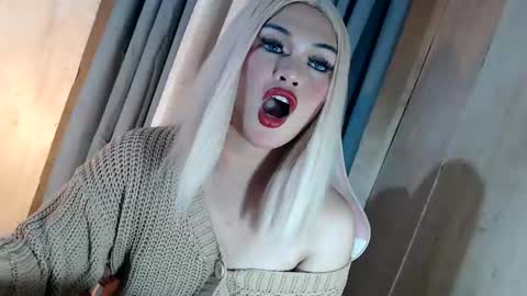 DANIELLA - DONT FORGET TO GIVE ME A THUMBSU UP online show from May 11, 2026, 10:21 am