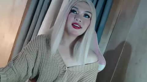 DANIELLA - DONT FORGET TO GIVE ME A THUMBSU UP online show from May 14, 2026, 10:44 am