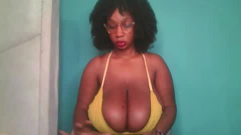 Snapshot of fantasymelons1 chatting on October 20, 2025, 12:16 pm Fantasy melons online show from October 20, 2025, 12:16 pm